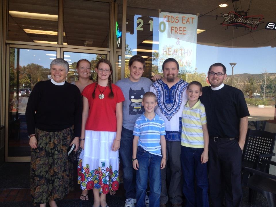 1377368_658586386099_463051789_n